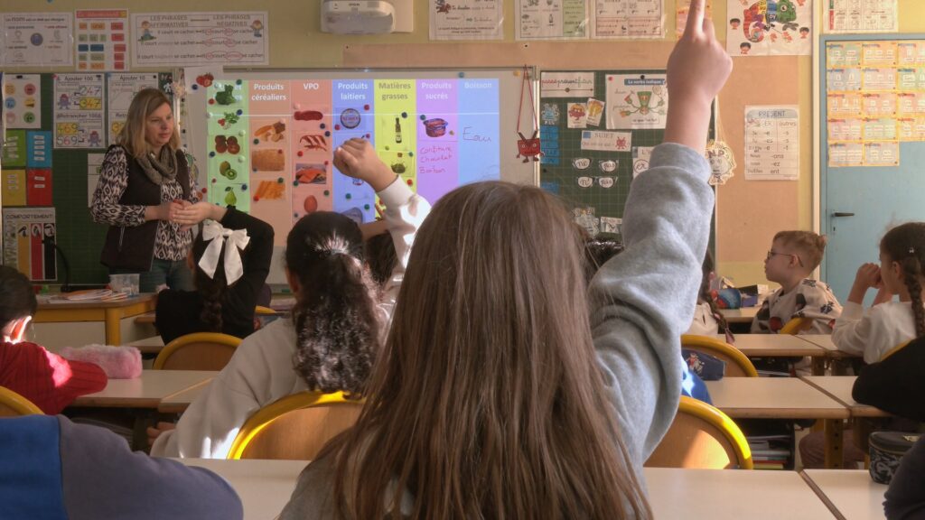 Les élèves de l'école élémentaire Louis-Houpert découvrent les groupes d'aliments