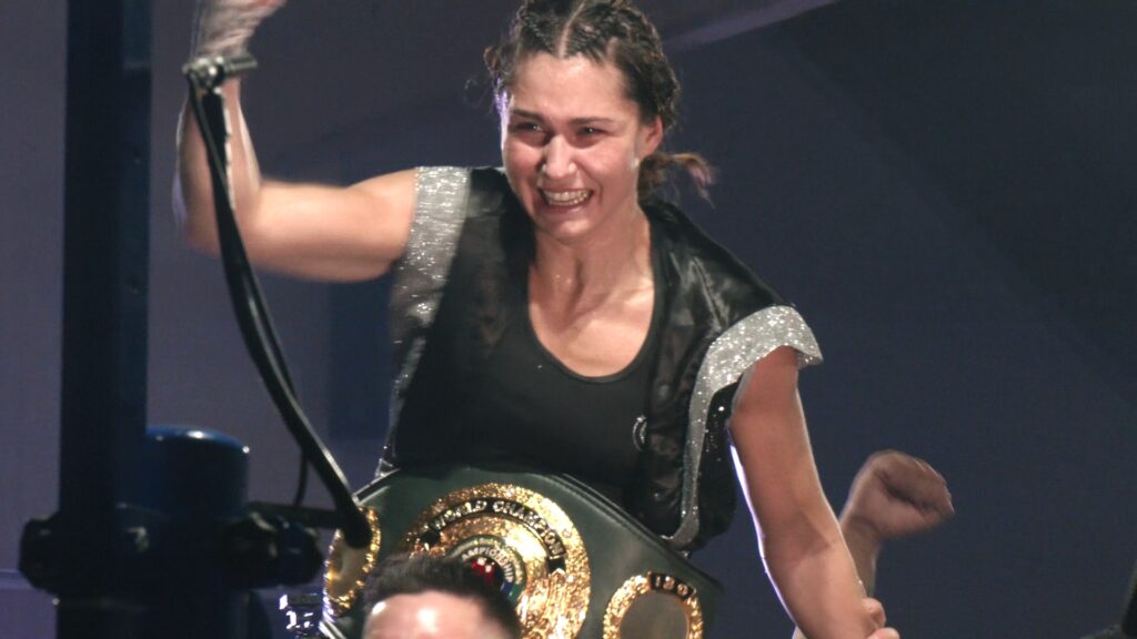 La Page Sportive: Flora Pili, Championne du monde IBO et préparation au championnat de judo