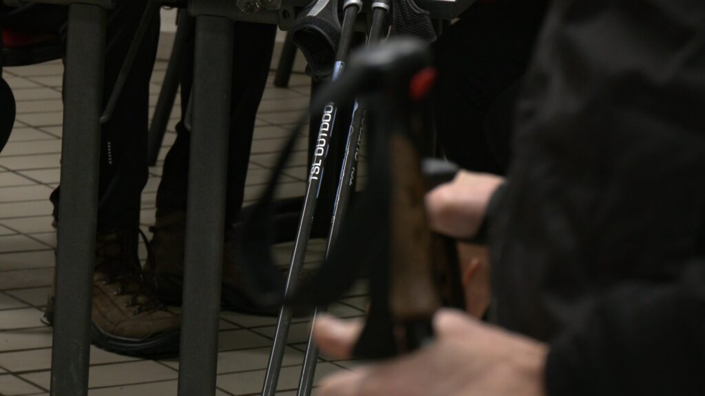 Sport et santé : une marche nordique adaptée pour les seniors