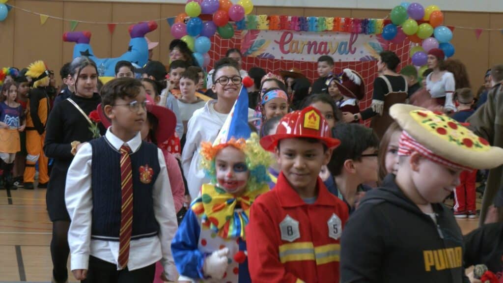 Carnaval à Forbach : toutes les classes de l’école primaire réunies