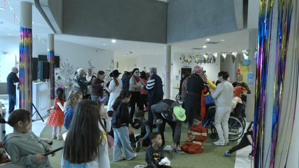 Freyming-Merlebach : Un carnaval intergénérationnel entre l’ASBH et l’EHPAD