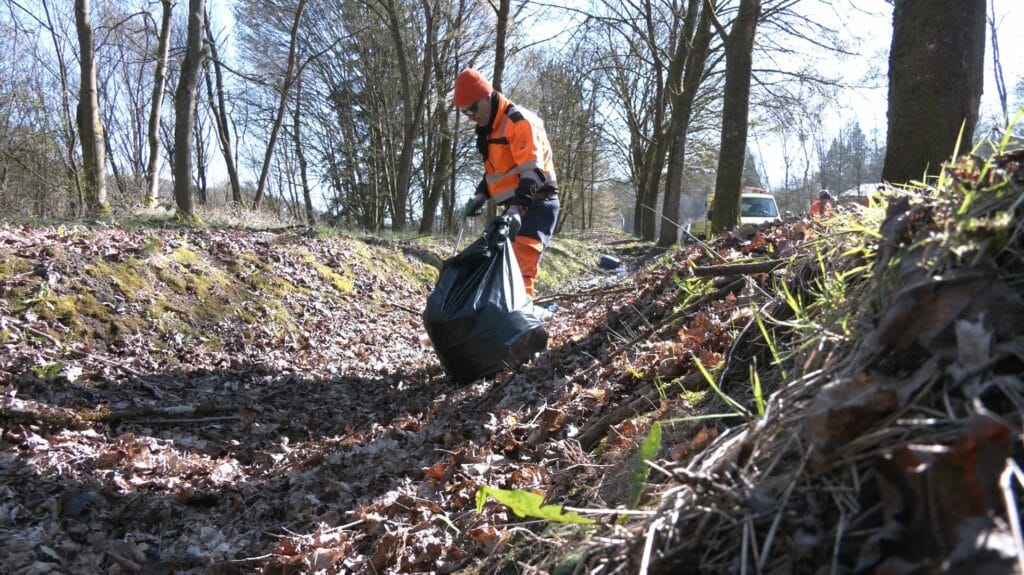 Nettoyage de printemps : une centaine d'agents se mobilisent en Moselle