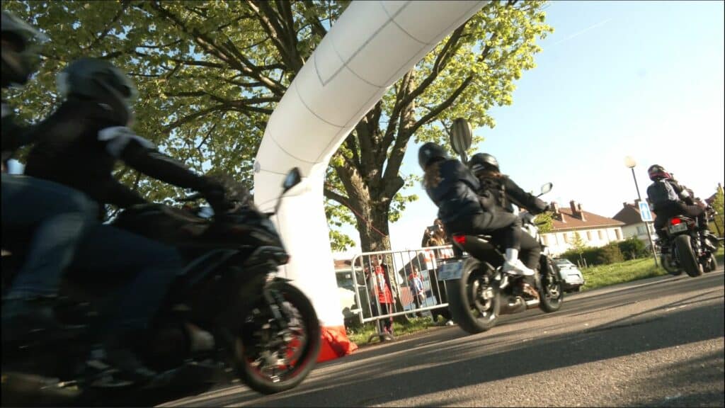 Une rose, un espoir : 600 motards sillonnent les routes du secteur