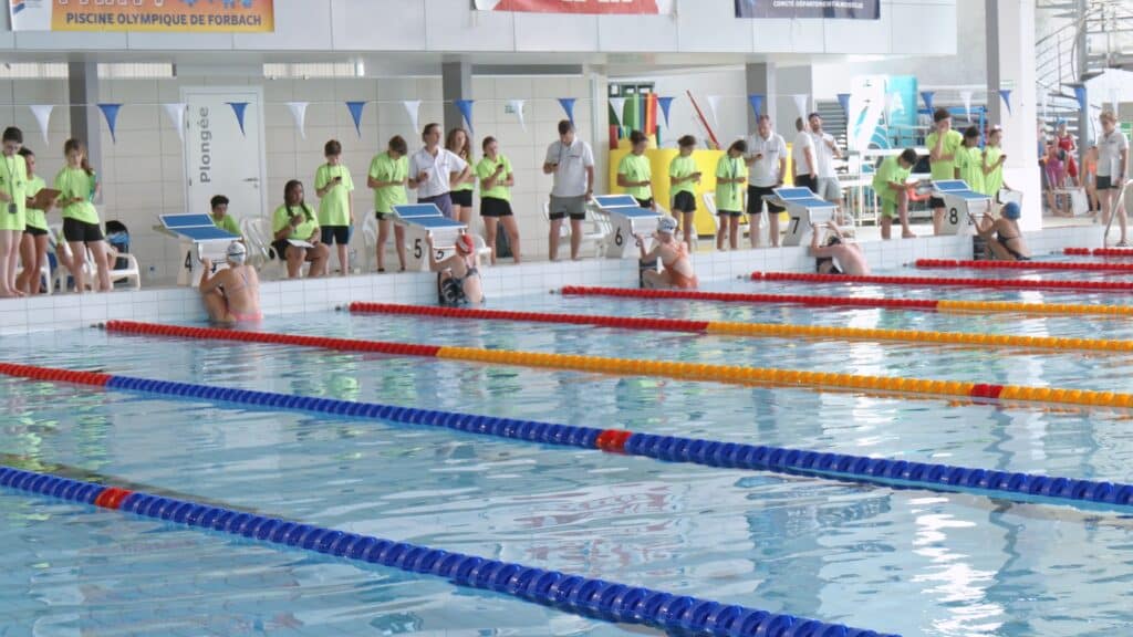 250 collégiens dans le grand bain à Forbach pour le championnat UNSS de natation