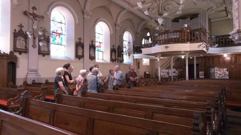 Patrimoine : entre vitraux et statues à l’église Saint-Éloi de Folkling